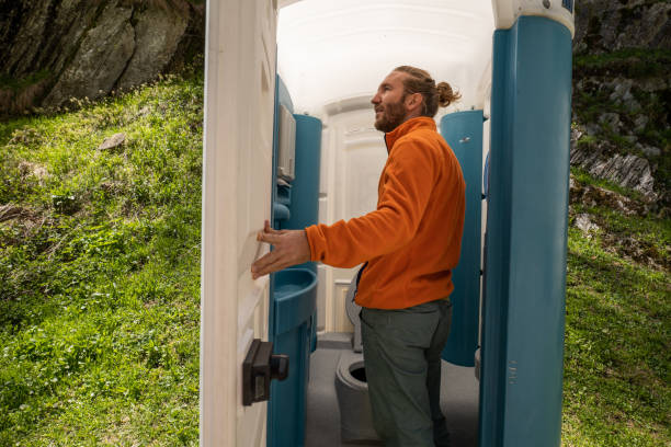 Best Portable toilet rental cost  in Newark, TX