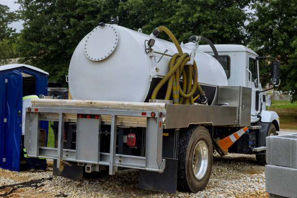 Portable Toilet Options We Offer in Newark, TX